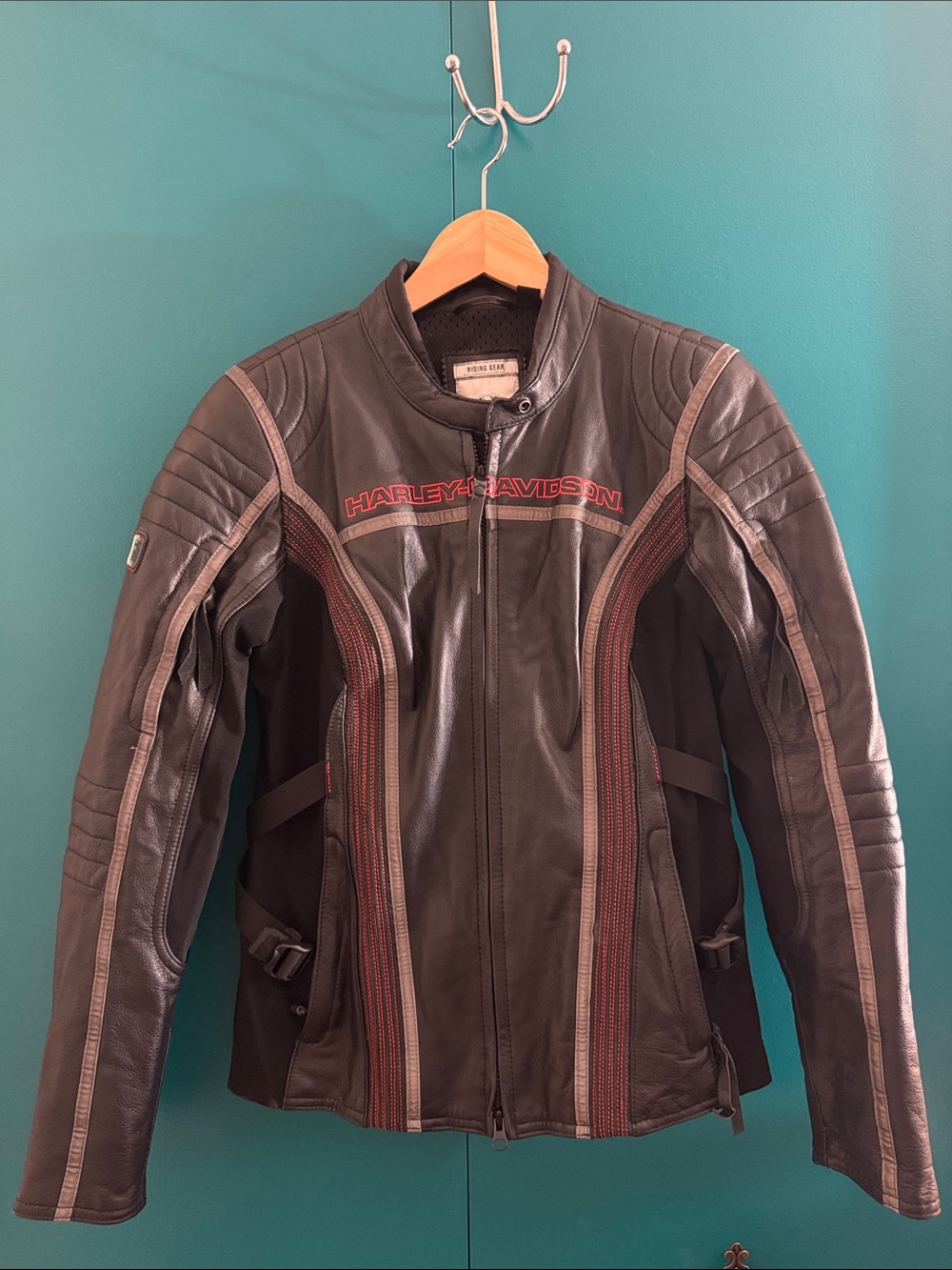 Women’s S Harley-Davidson Black Leather Jacket w/ Red Accent- gloves optional
